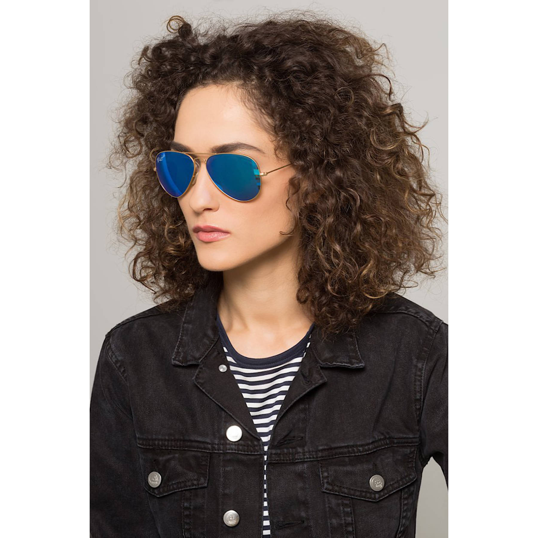     			RESIST EYEWEAR Gold Pilot Sunglasses ( Pack of 1 )