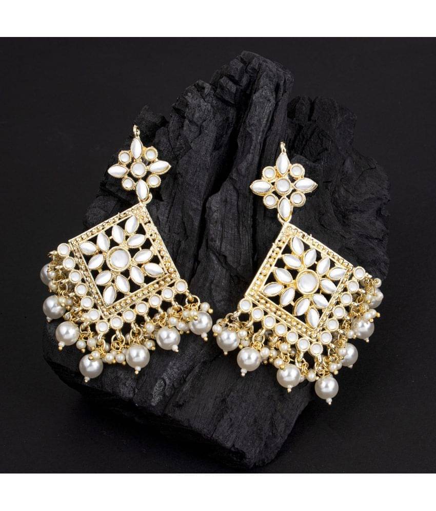     			Sukkhi Astonish Gold Plated Drop & Dangle Earring For Women