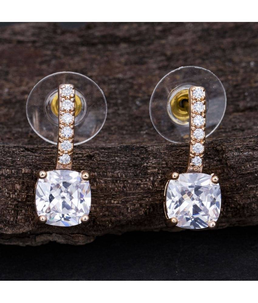     			Sukkhi Classy Circular Gold Plated Stud Earring For Women
