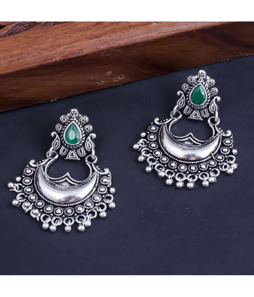     			Sukkhi Fashionable Oxidised Earring For Women