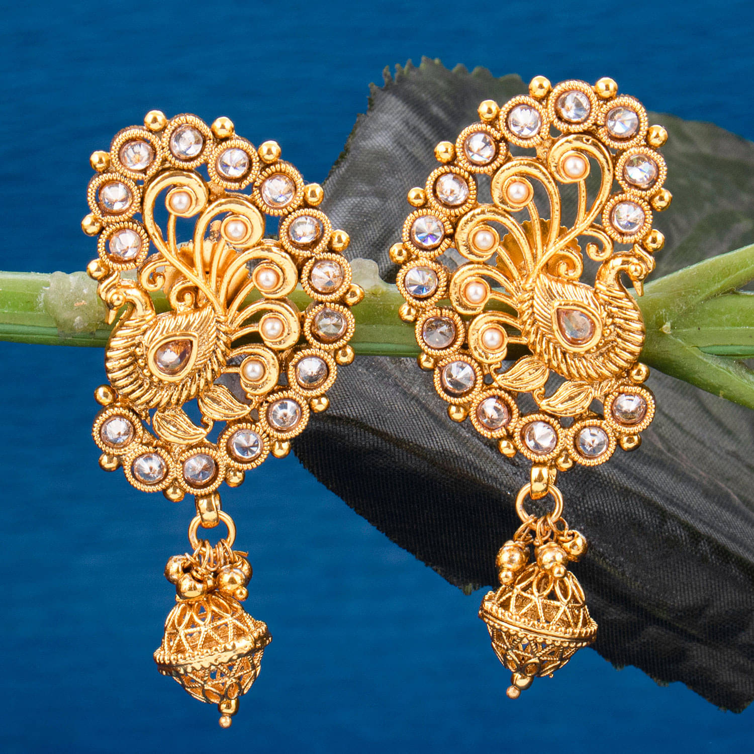     			Sukkhi Fine Gold Plated Drop Earring For Women