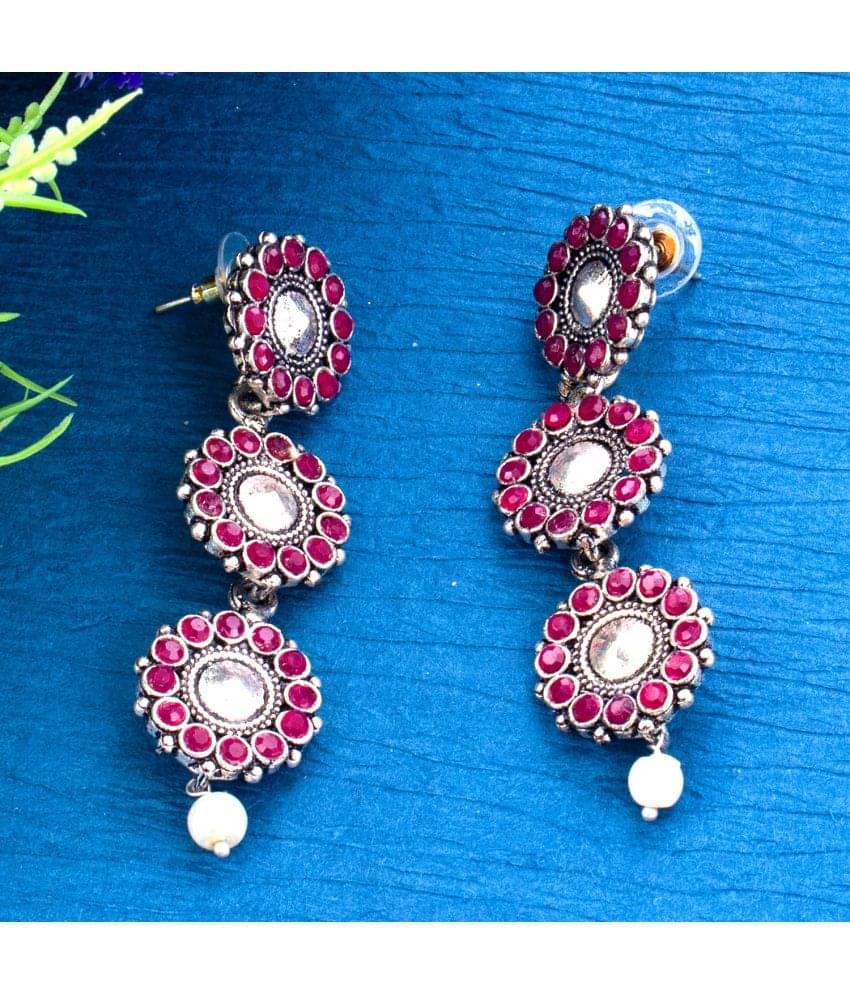     			Sukkhi Glittery Floral Gold Plated Earring For Women