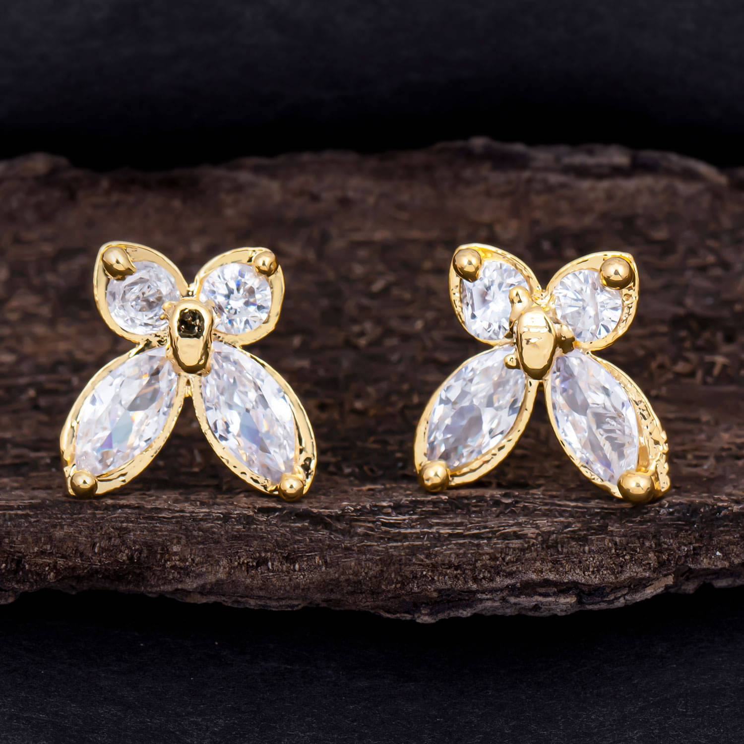     			Sukkhi Modish Gold Plated Cz Stud Earring For Women