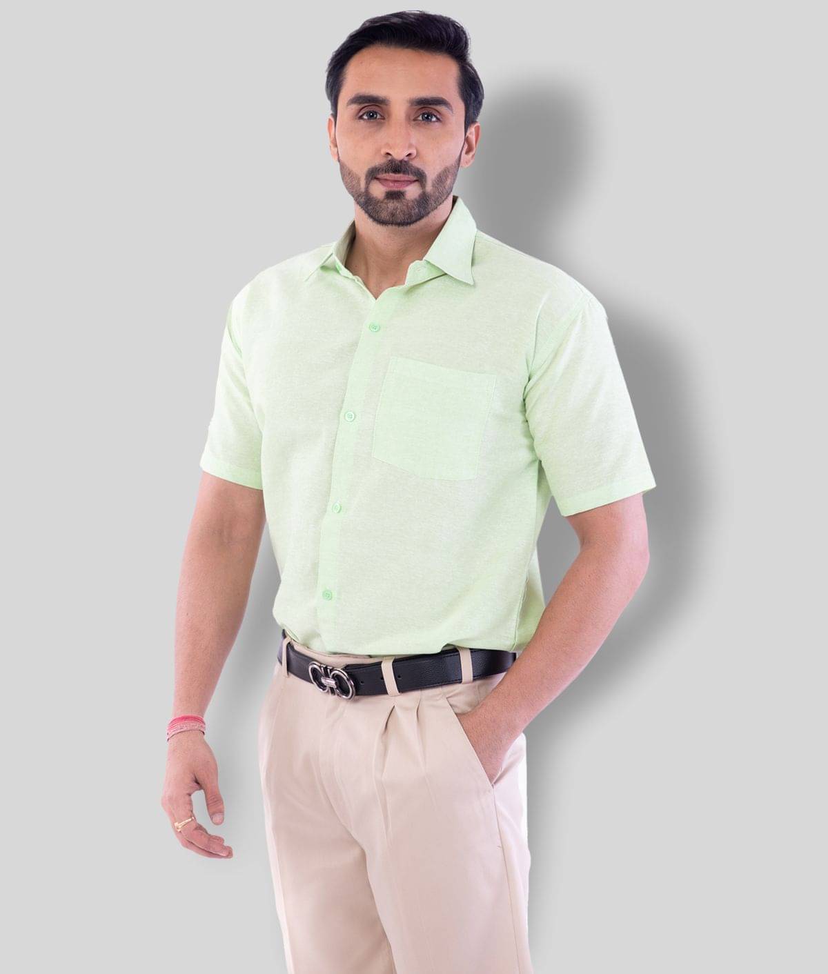 DESHBANDHU DBK - Green Cotton Regular Fit Men's Casual Shirt (Pack of 1 ) DESHBANDHU DBK - Green Cotton Regular Fit Men's Casual Shirt (Pack of 1 )