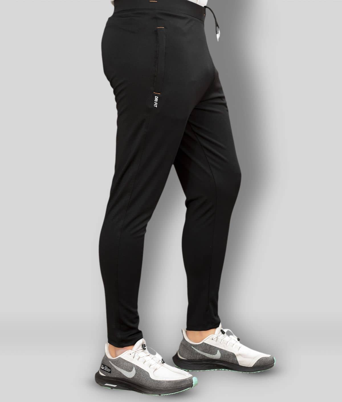 react - Black Polyester Men's Trackpants ( Pack of 1 ) - Track Pants | Buy online on ZillyBuy