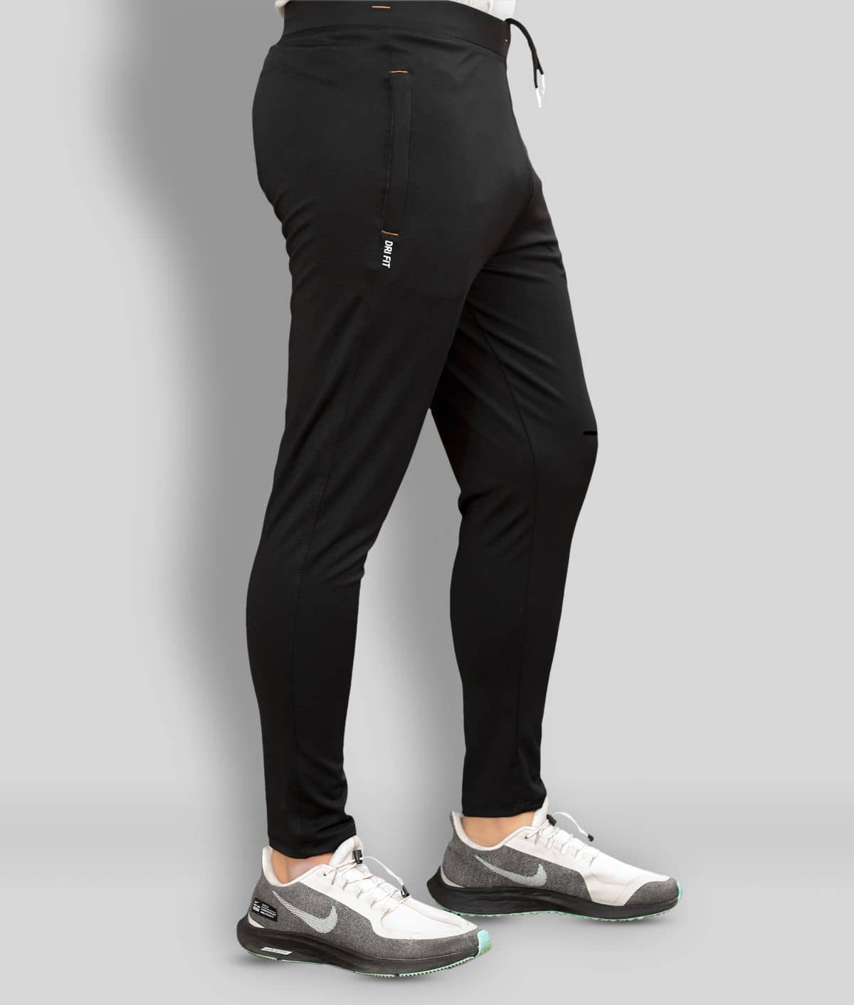 react - Black Polyester Men's Trackpants ( Pack of 1 ) - Track Pants | Buy online on ZillyBuy
