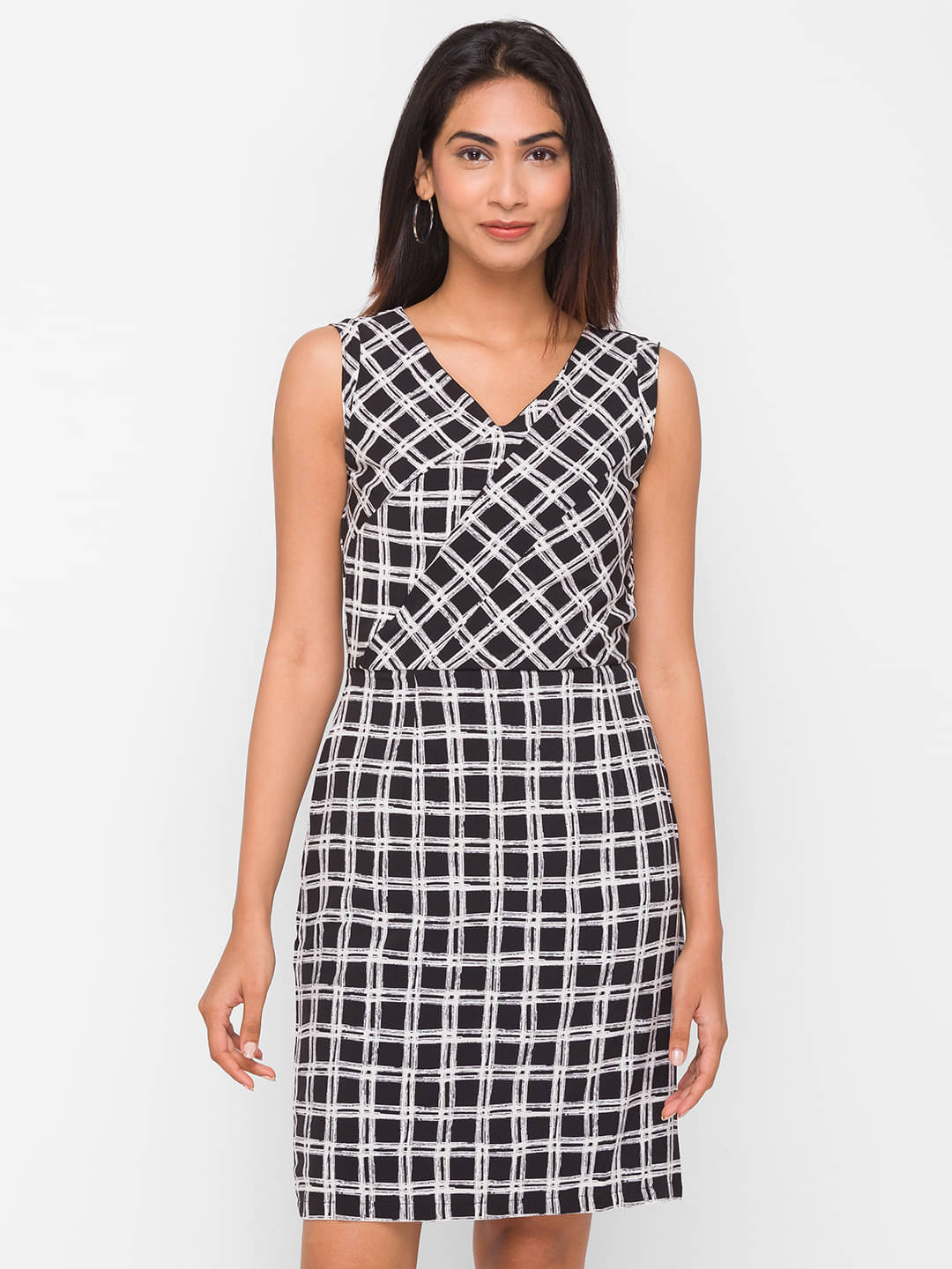     			Globus - Black Polyester Women's Bodycon Dress ( Pack of 1 )