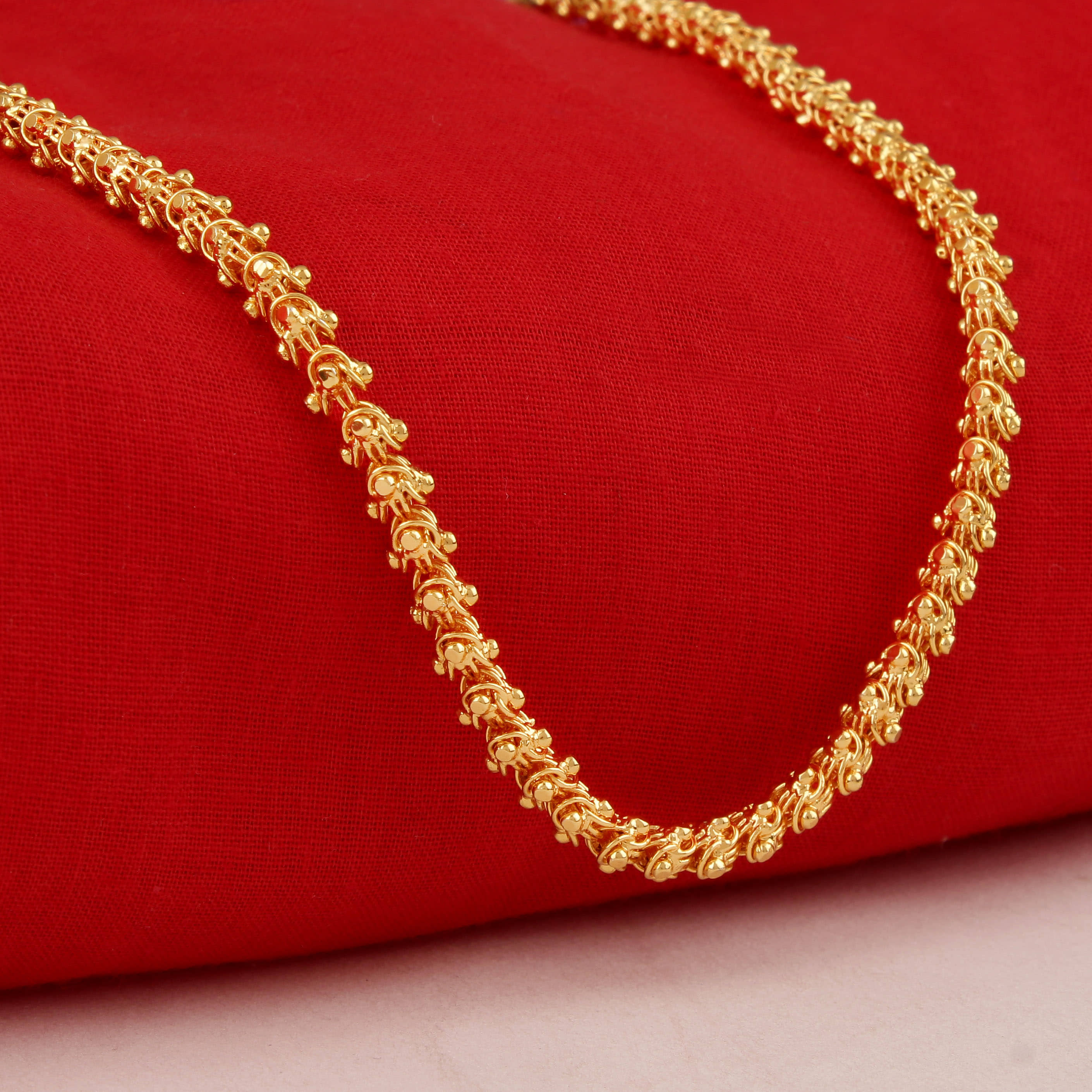 FASHION FRILL Gold Plated Brass Chain ( Pack of 1 )