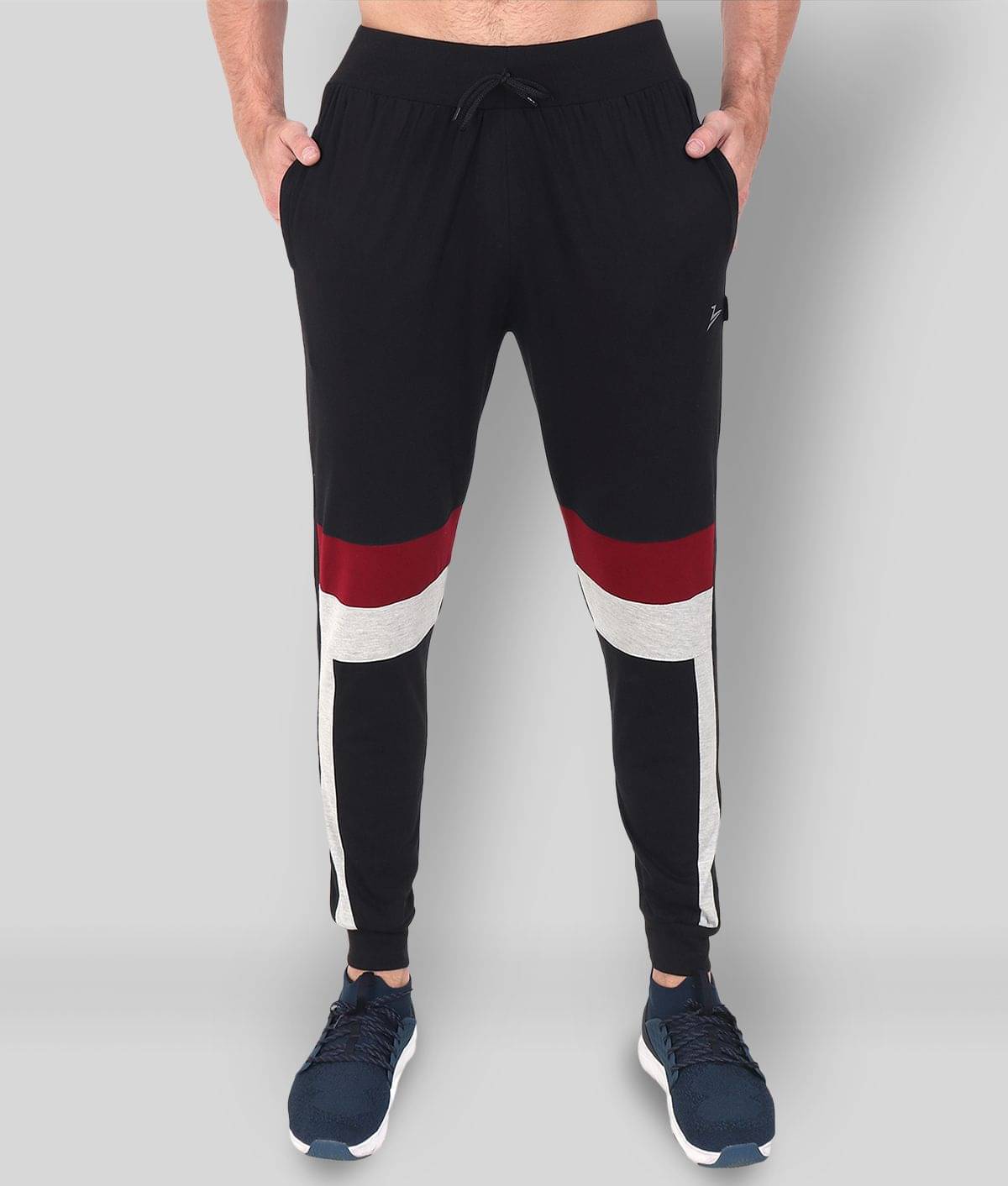 Zeffit - Black Cotton Blend Men's Joggers ( Pack of 1 ) Zeffit - Black Cotton Blend Men's Joggers ( Pack of 1 )