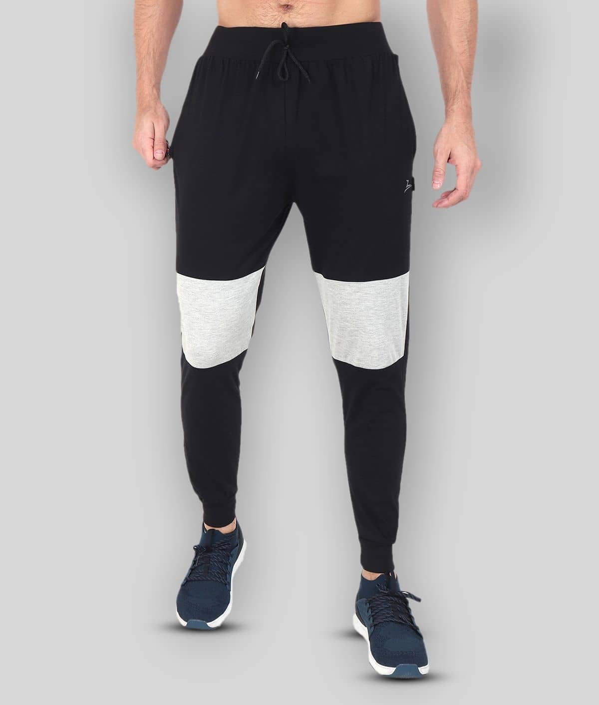 Zeffit - Black Cotton Blend Men's Joggers ( Pack of 1 ) - Track Pants | Buy online on ZillyBuy