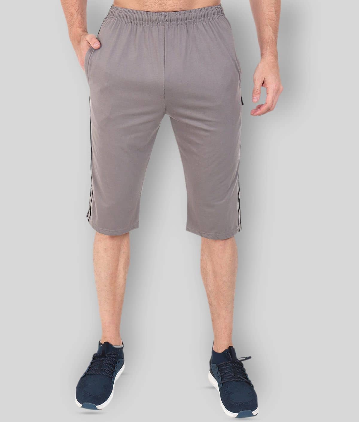 Zeffit - Silver Cotton Blend Men's Three-Fourths ( Pack of 1 ) - Shorts | Buy online on ZillyBuy
