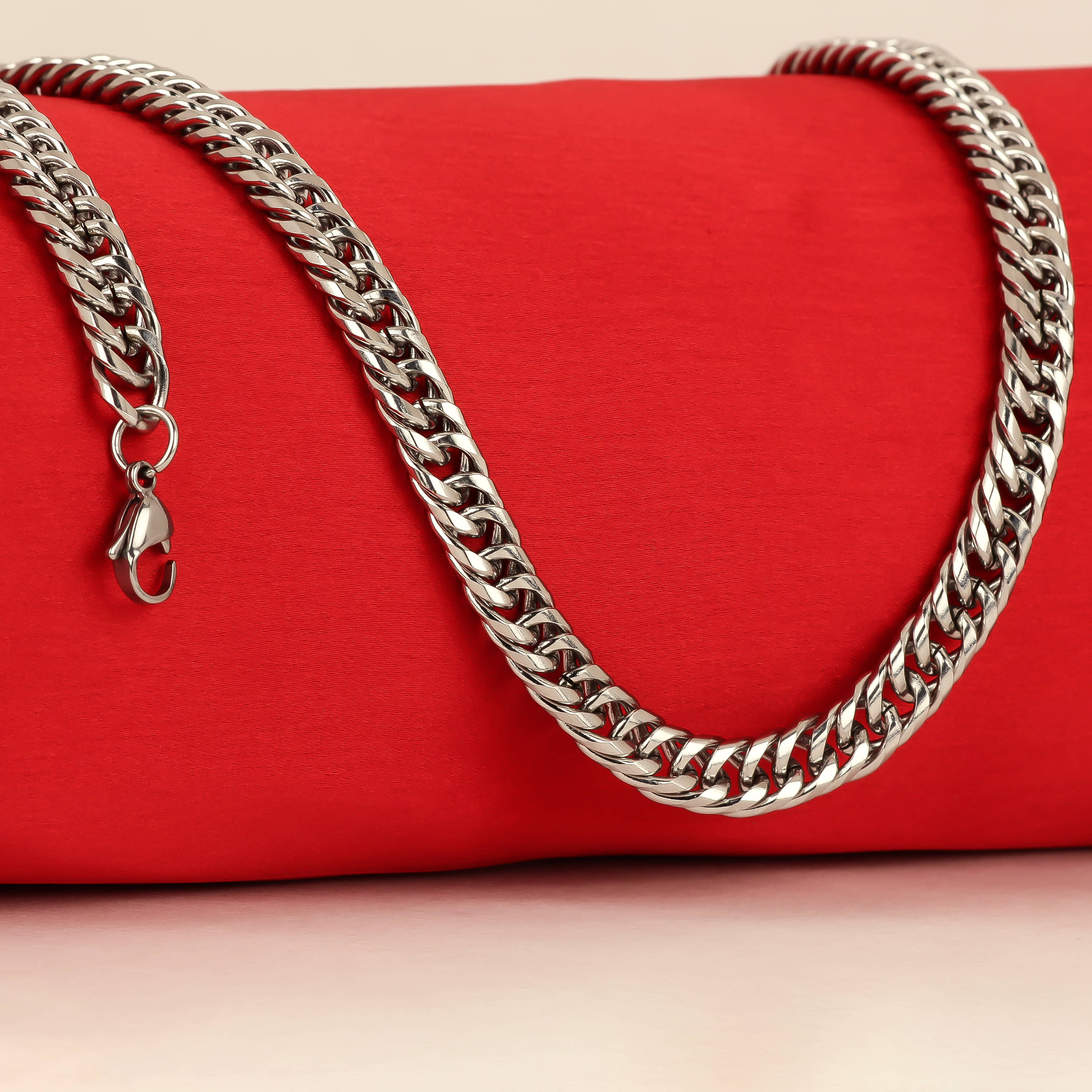 FASHION FRILL Silver Plated Stainless Steel Chain ( Pack of 1 )