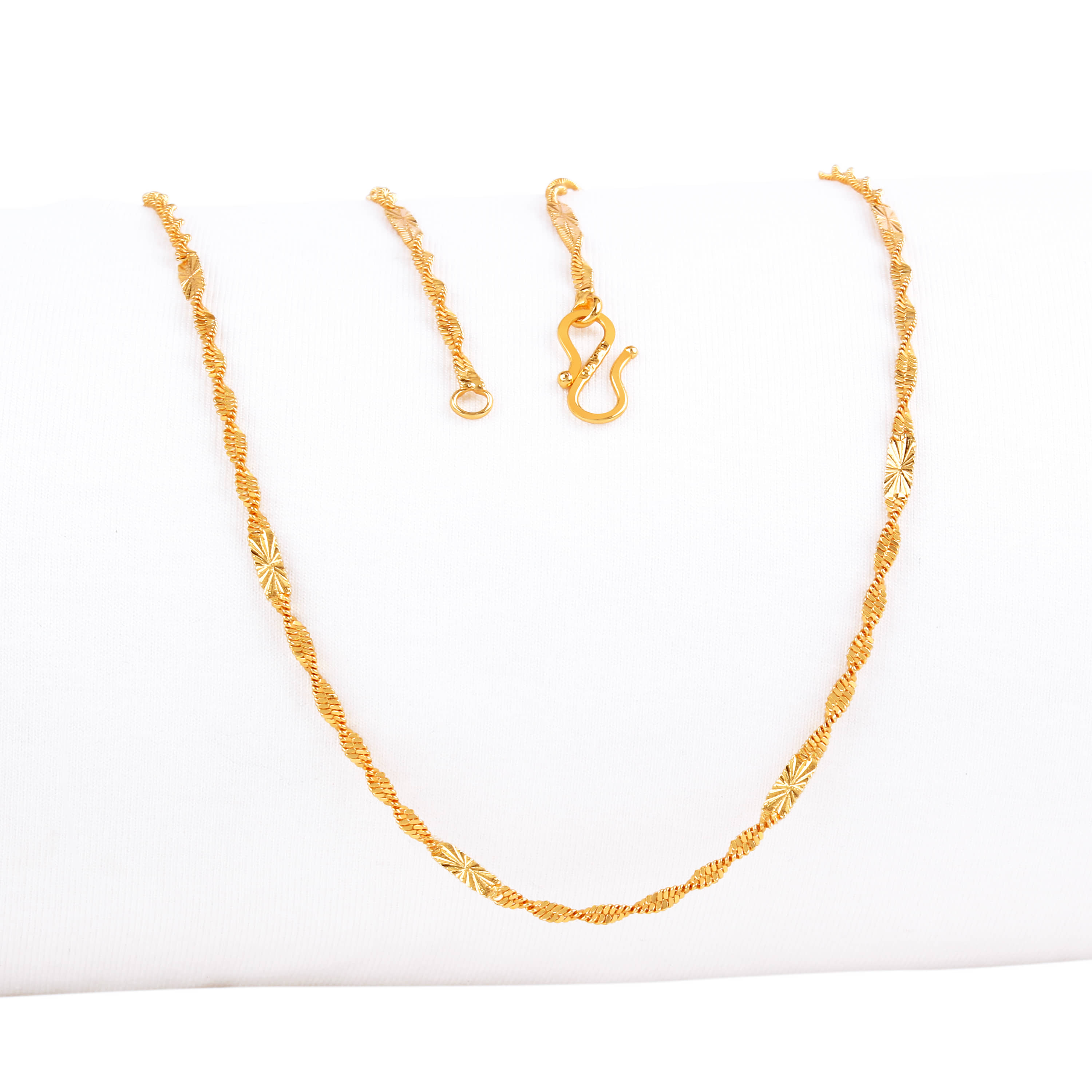 FASHION FRILL Gold Plated Brass Chain ( Pack of 1 )