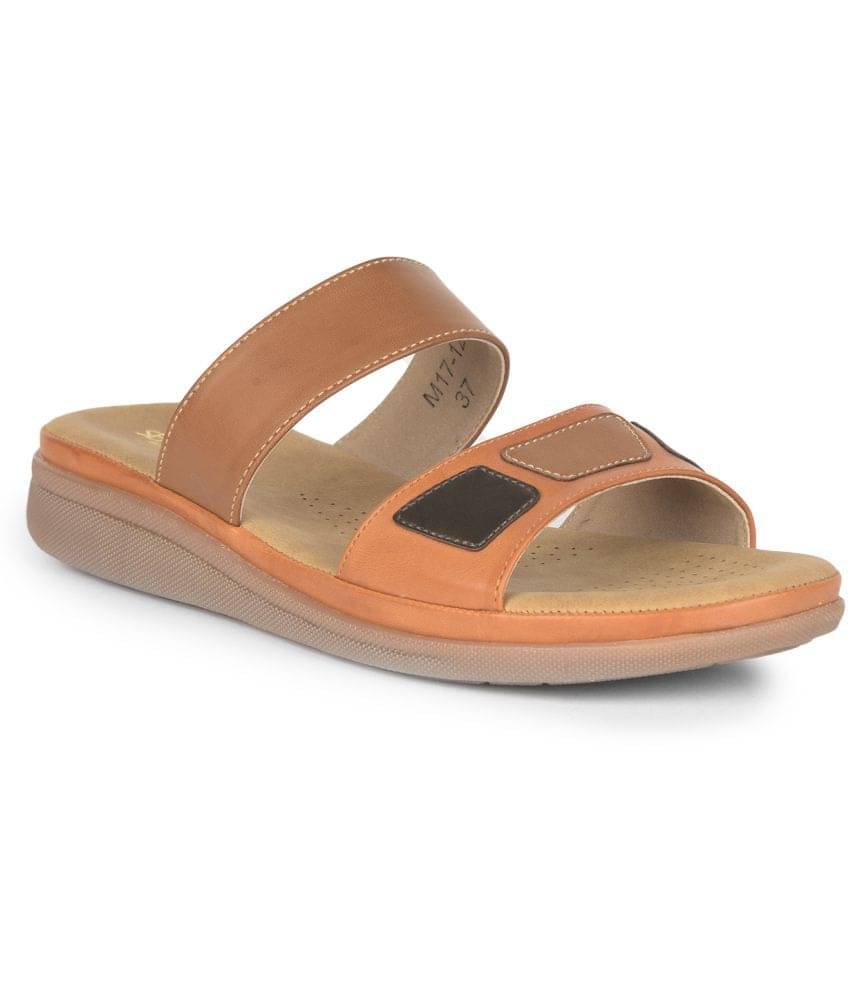    			Liberty - Tan Women's Slipper