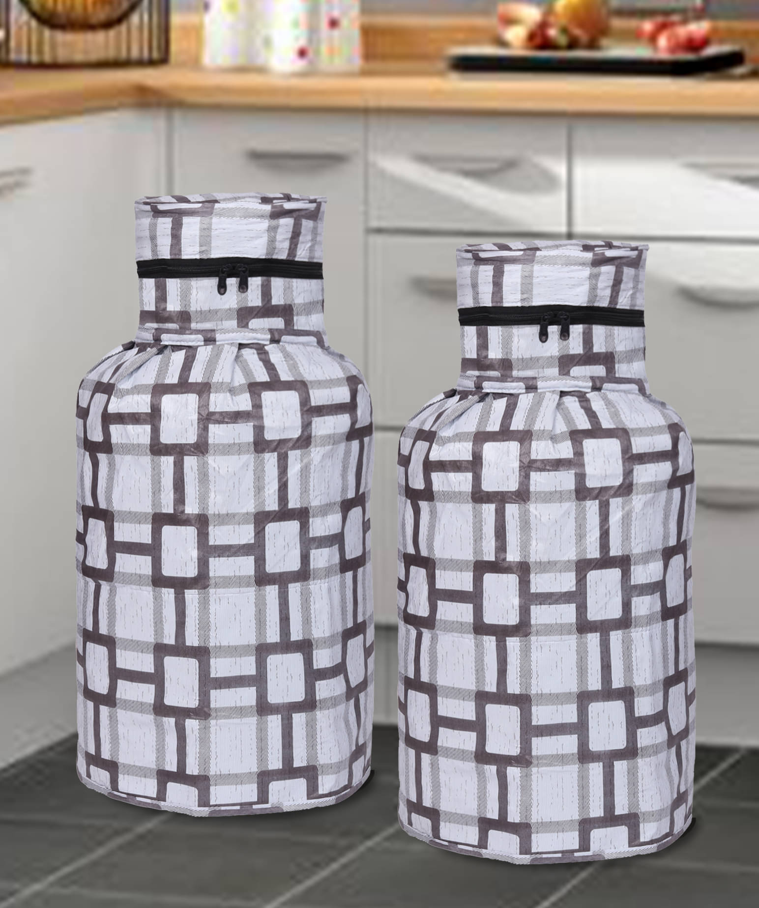 E-Retailer Set of 2 PVC White Cylinder Cover E-Retailer Set of 2 PVC White Cylinder Cover