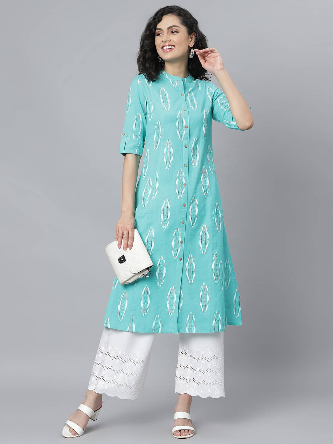     			Stylum - Turquoise Rayon Women's Front Slit Kurti ( Pack of 1 )