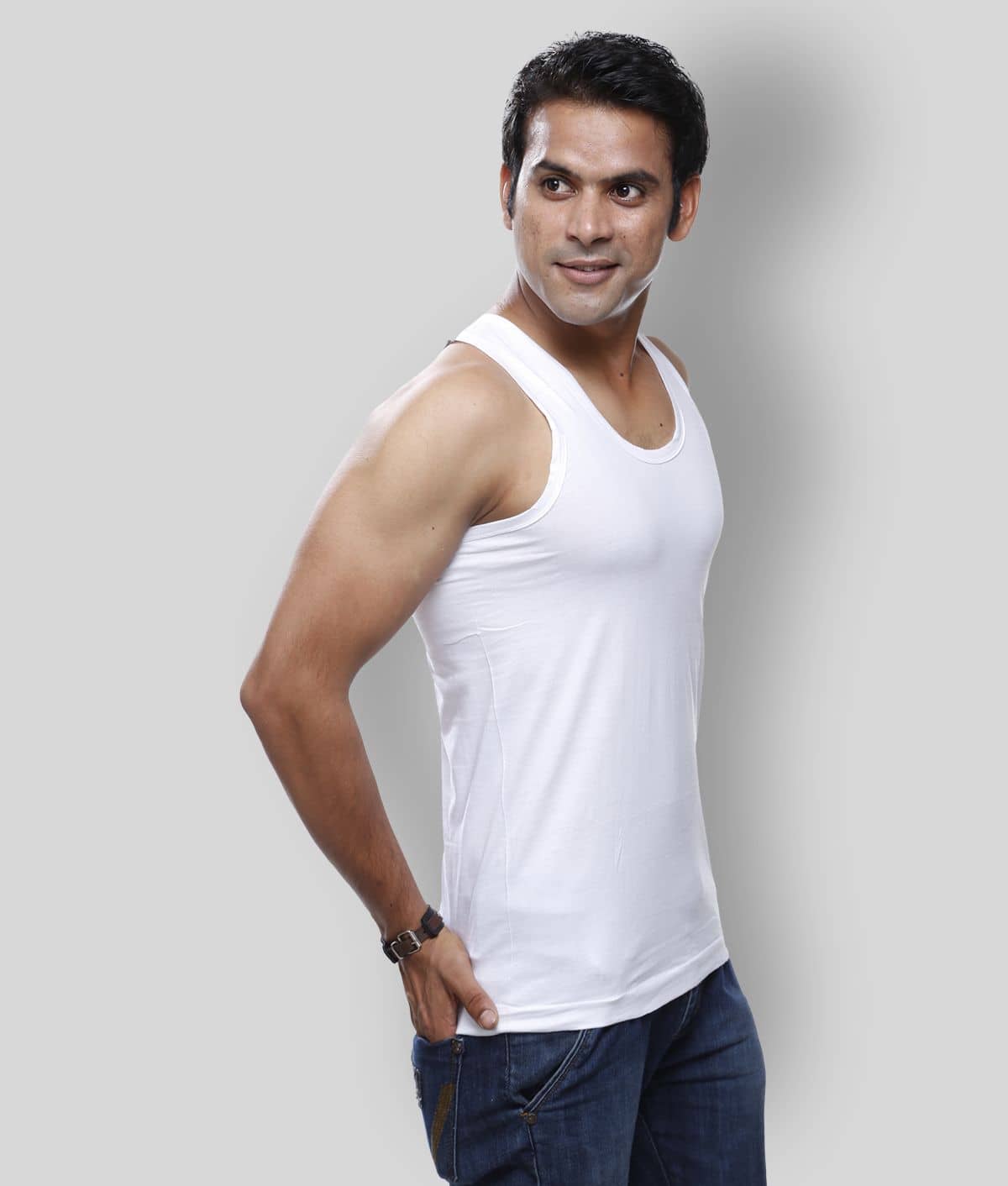 CIVIS Pack of 3 Cotton Sleeveless Vest For Men ( White ) - Nightwear & Loungewear | Buy online on ZillyBuy