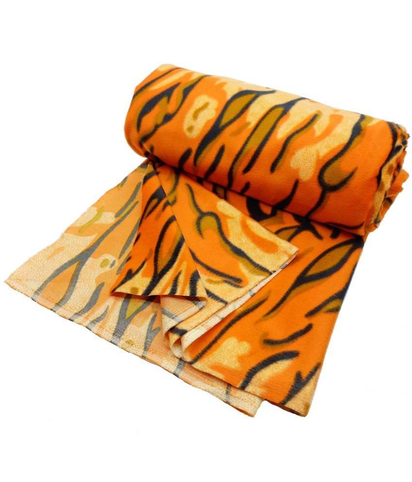 Vardhman Cotton Felt Cloth ( Fleece Fabric) Tiger print, Size 32 - 36" ( Pack of 1 ) Vardhman Cotton Felt Cloth ( Fleece Fabric) Tiger print, Size 32 - 36" ( Pack of 1 )