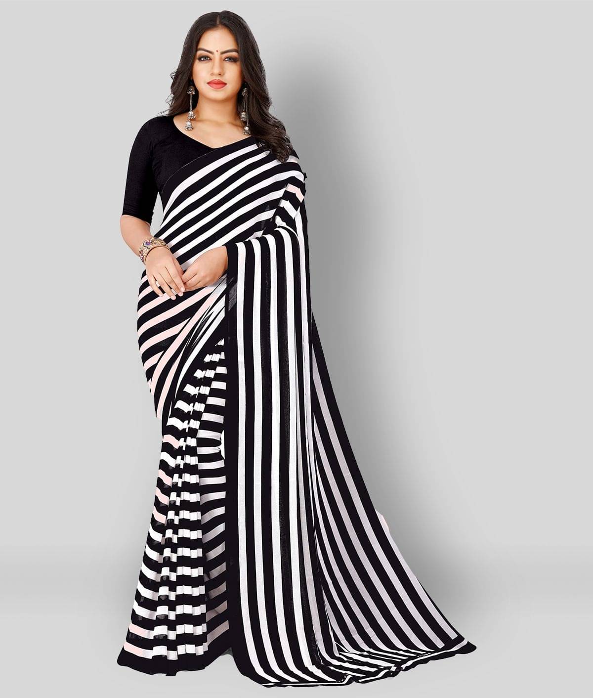 Anand Georgette Saree With Unstitched Blouse Piece ( Black ) Anand Georgette Saree With Unstitched Blouse Piece ( Black )