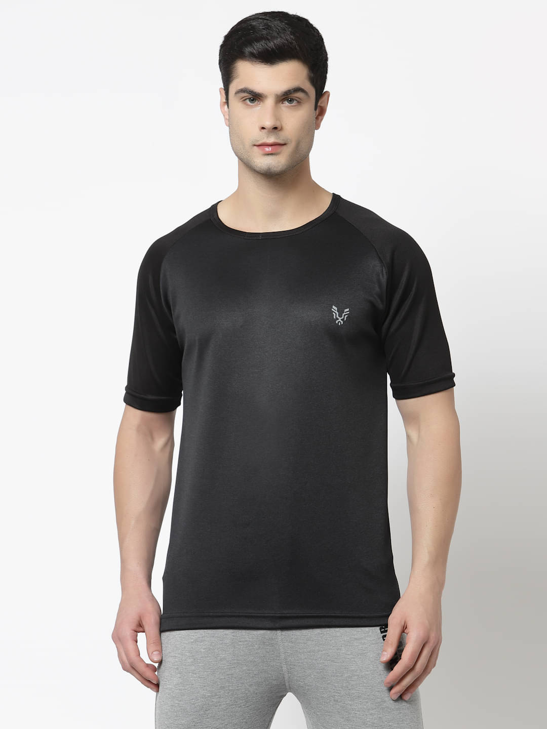 Uzarus - Black Polyester Regular Fit Men's Sports T-Shirt ( Pack of 1 ) Uzarus - Black Polyester Regular Fit Men's Sports T-Shirt ( Pack of 1 )