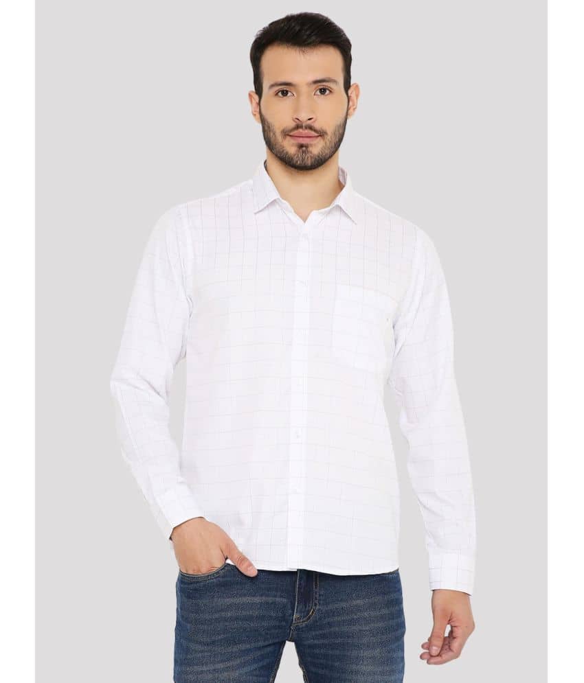 Maharaja - White Cotton Blend Slim Fit Men's Formal Shirt ( Pack of 1 )