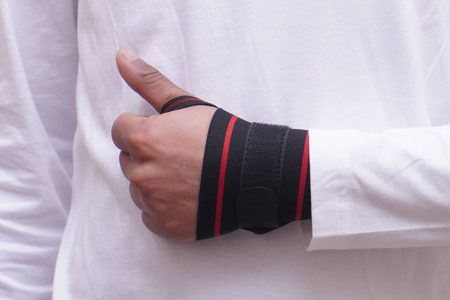     			K SQUARIANS WB Wrist Support Free Size
