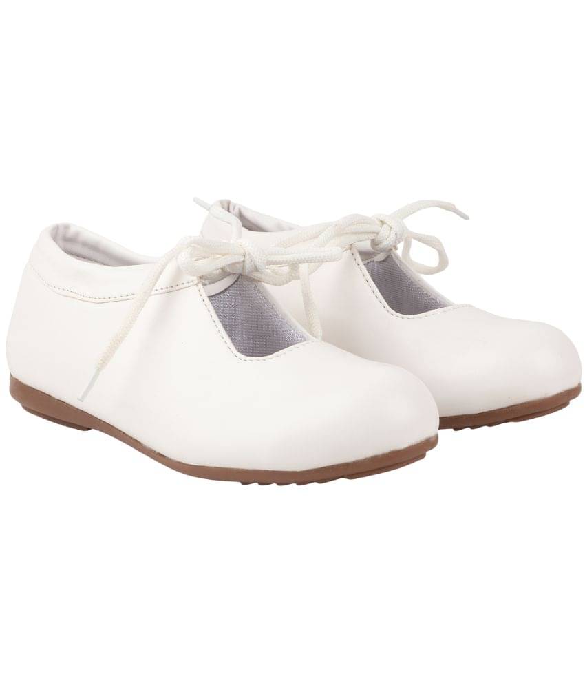 Shoetopia - White Women's Casual Ballerinas     			Shoetopia - White Women's Casual Ballerinas