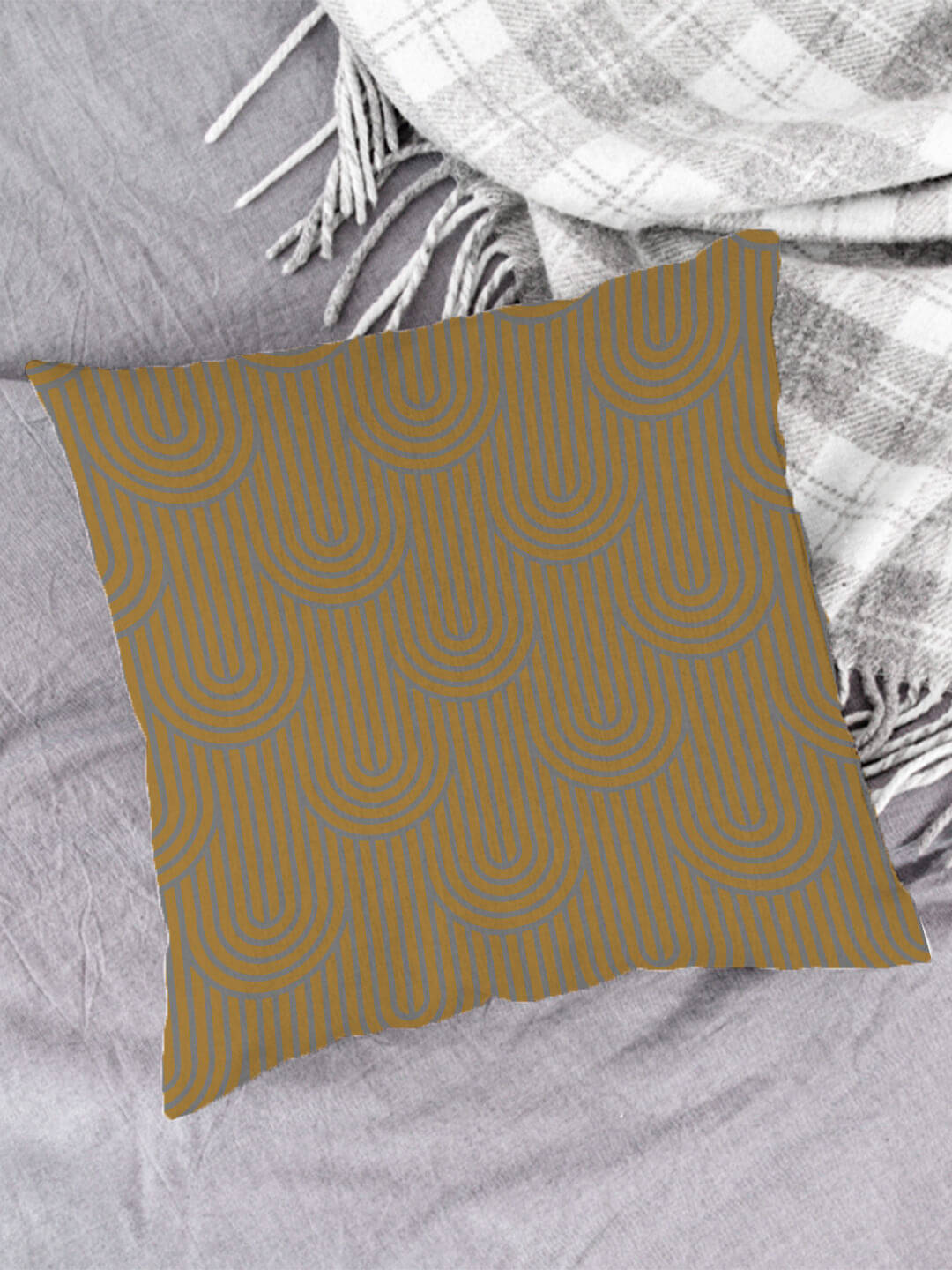     			Houzzcode Single Beige Pillow Cover