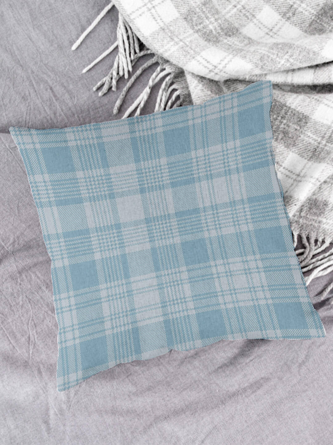     			Houzzcode Single Blue Pillow Cover
