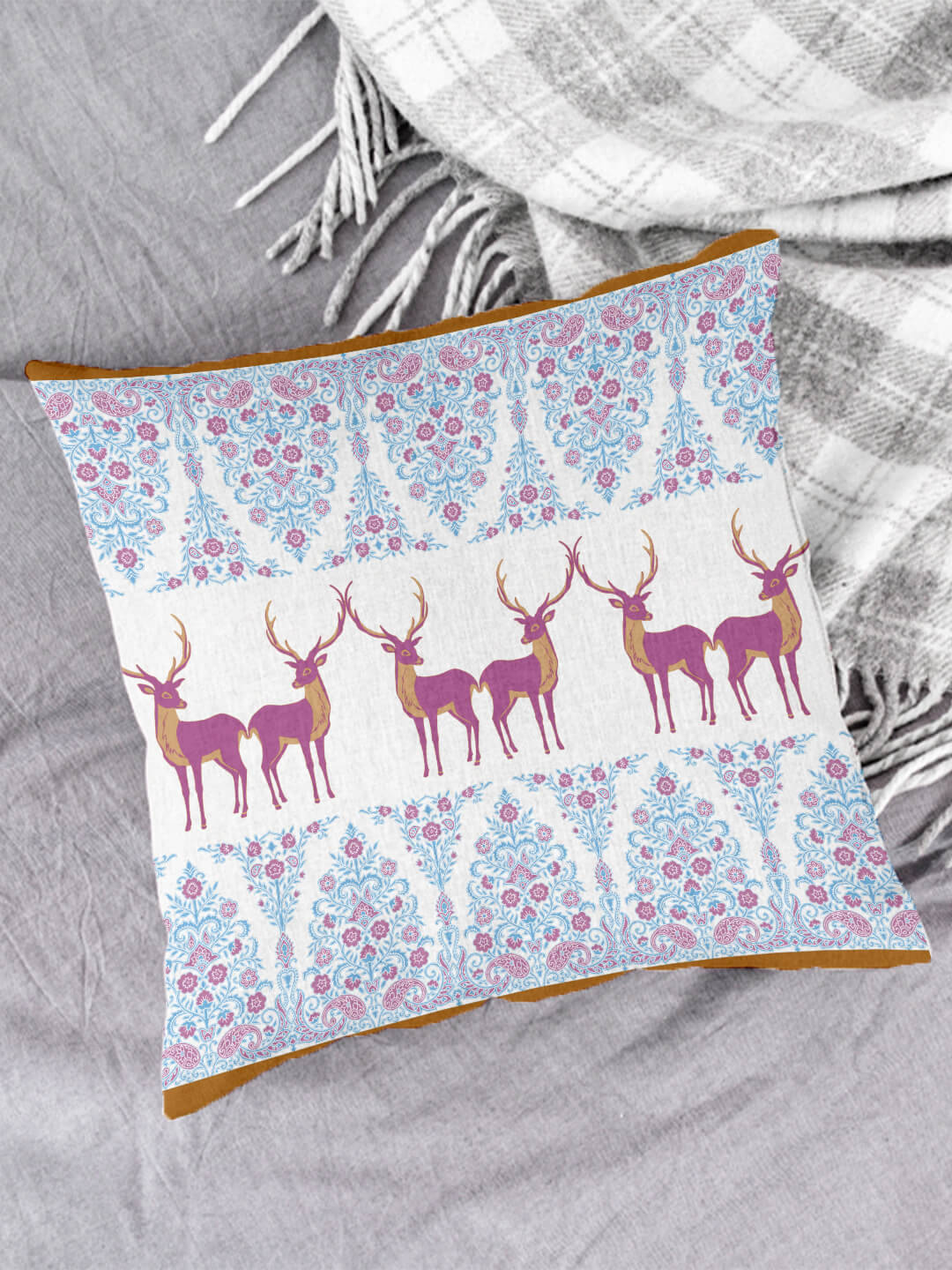     			Houzzcode Single Peach Pillow Cover