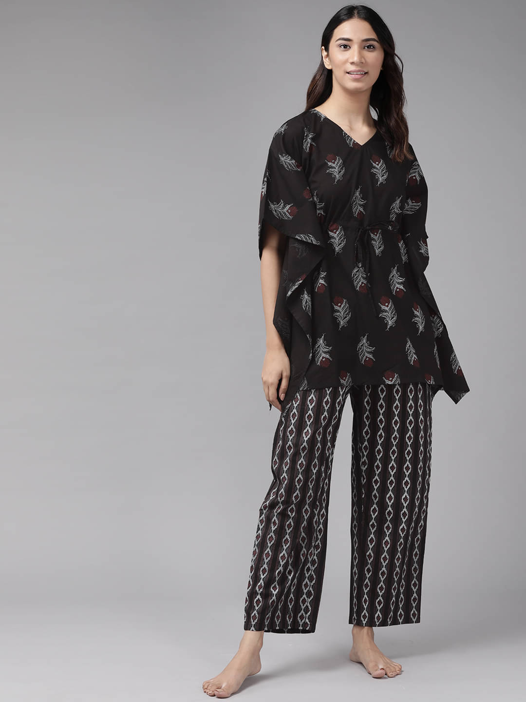     			Yash Gallery - Black Cotton Women's Nightwear Nightsuit Sets ( Pack of 1 )