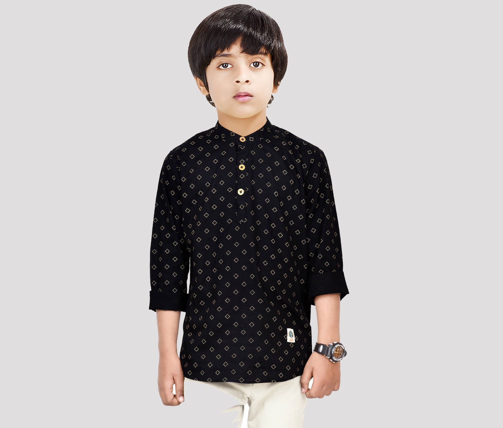     			Made In The Shade Pack of 1 Boys Cotton Kurta ( Black )