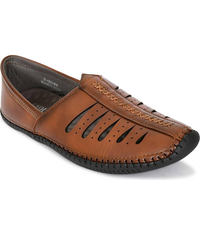 YOU LIkE - Tan Men's Jutti - Ethnic Shoes | Buy online on ZillyBuy
