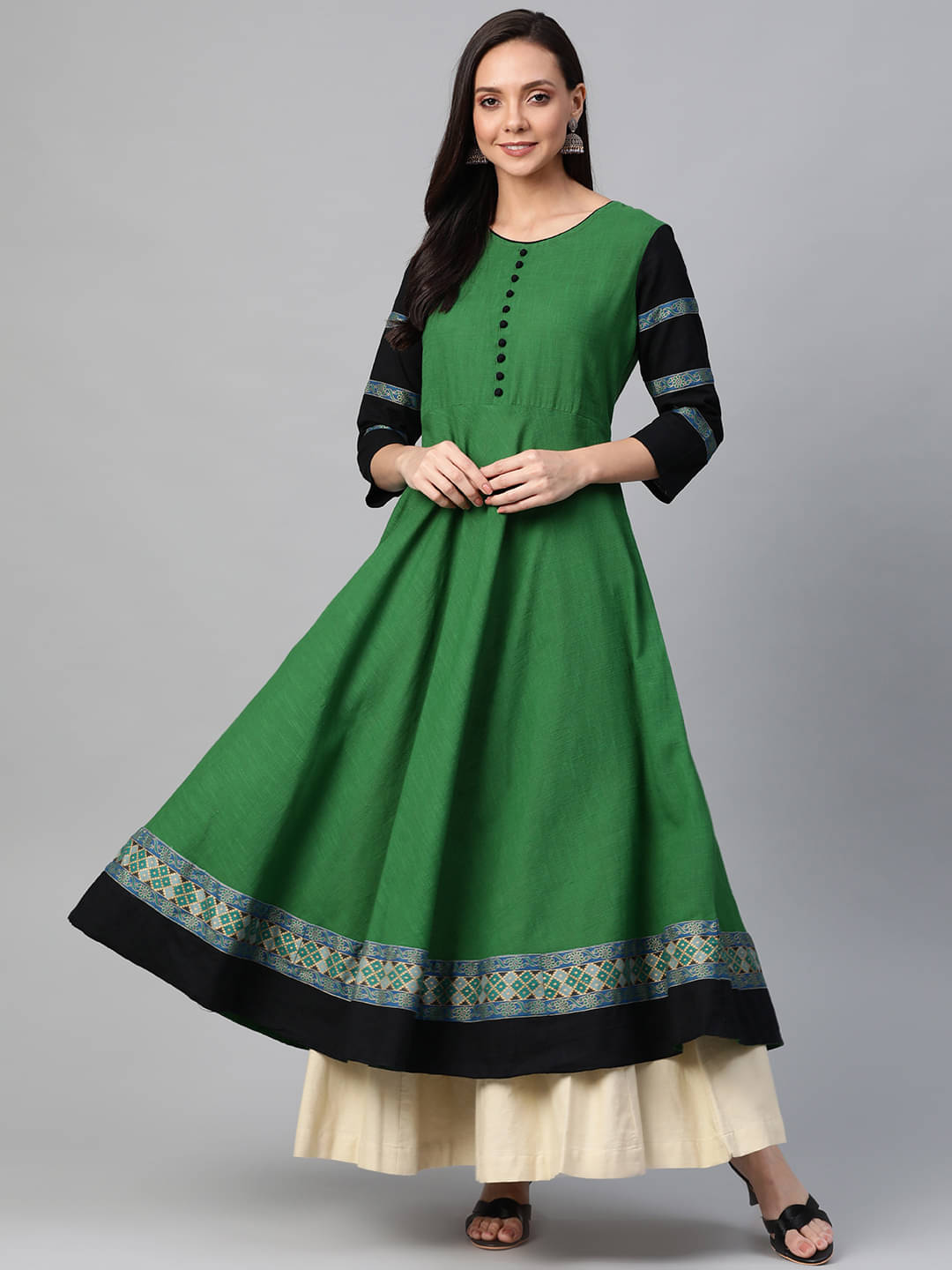     			Yash Gallery - Green Cotton Women's Flared Kurti ( Pack of 1 )