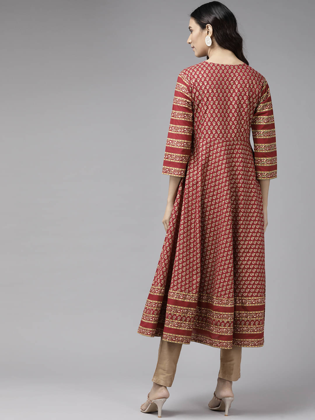     			Yash Gallery - Maroon Cotton Women's Flared Kurti ( Pack of 1 )
