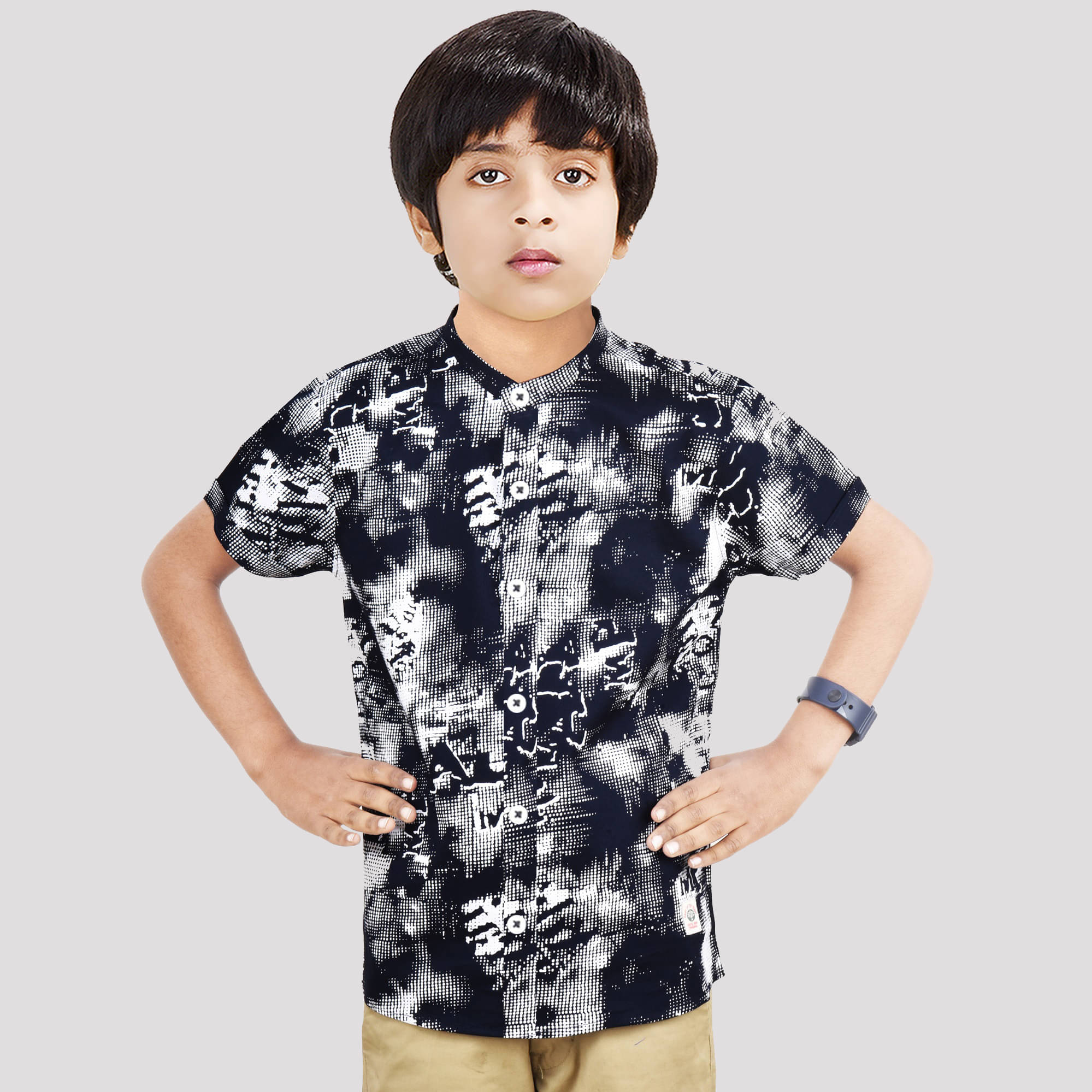 Made In The Shade Pack of 1 Boys 100% Cotton Half Sleeves Shirt ( Navy ) Made In The Shade Pack of 1 Boys 100% Cotton Half Sleeves Shirt ( Navy )