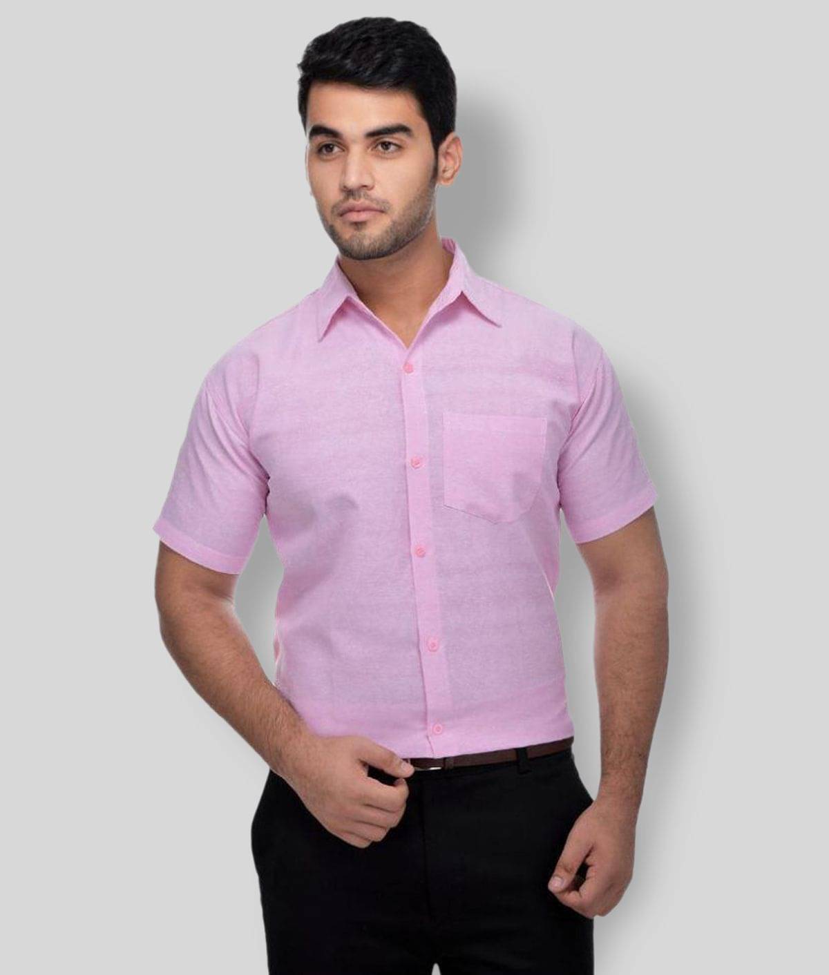     			DESHBANDHU DBK - Pink Cotton Regular Fit Men's Casual Shirt (Pack of 1 )
