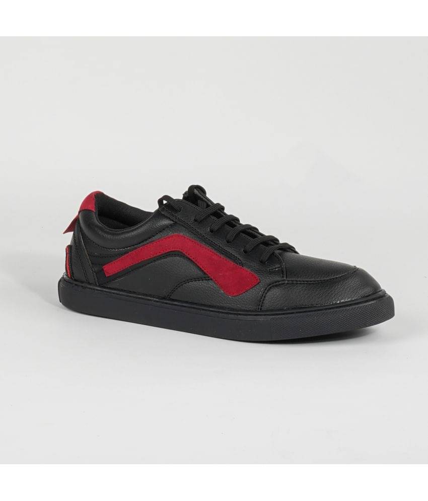     			RapidBox - Black Men's Sneakers