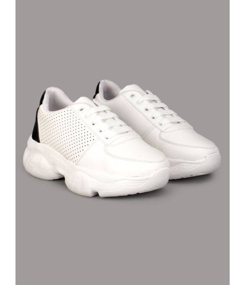 RapidBox - Black Women's Sneakers RapidBox - Black Women's Sneakers