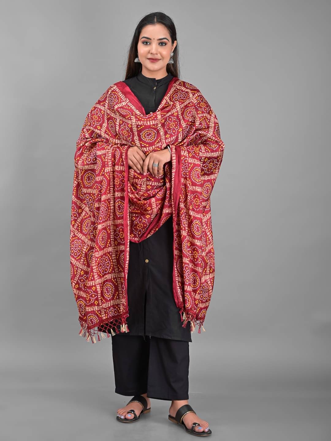 Apratim - Red Silk Women's Dupatta - ( Pack of 1 ) Apratim - Red Silk Women's Dupatta - ( Pack of 1 )