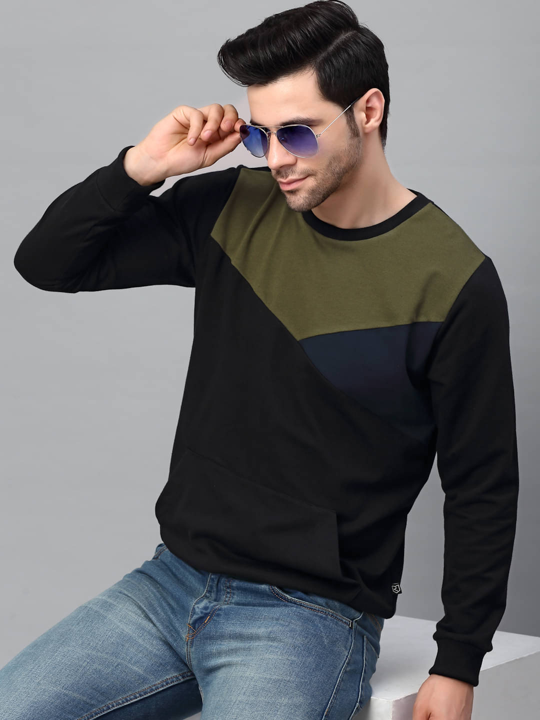 Rigo - Black Fleece Regular Fit Men's Sweatshirt ( Pack of 1 ) Rigo - Black Fleece Regular Fit Men's Sweatshirt ( Pack of 1 )