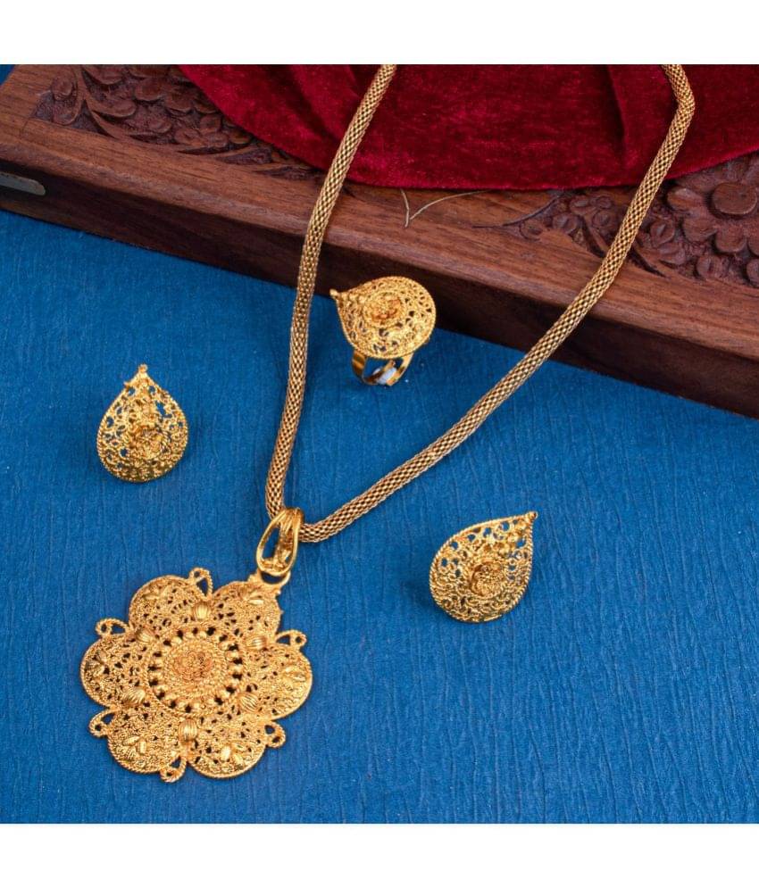     			Sukkhi - Gold Pendant set ( Pack of 1 )