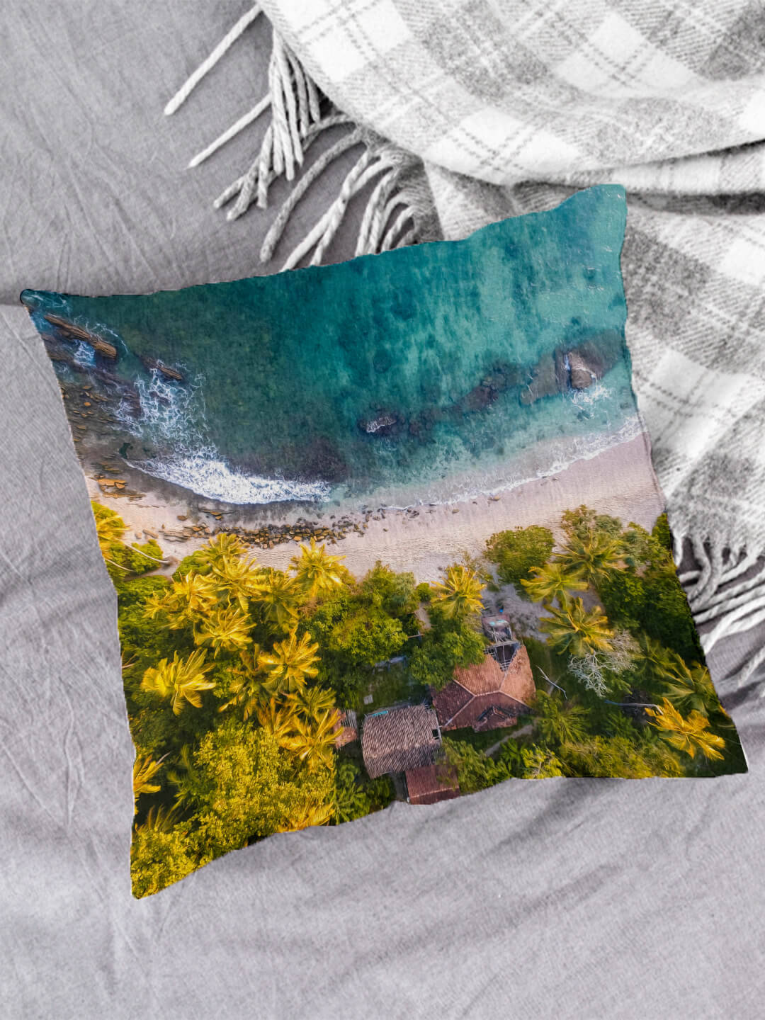 Houzzcode - Water Repellent Green Polyester Pillow Covers 40x40x3 ( Pack of 1 ) Houzzcode - Water Repellent Green Polyester Pillow Covers 40x40x3 ( Pack of 1 )