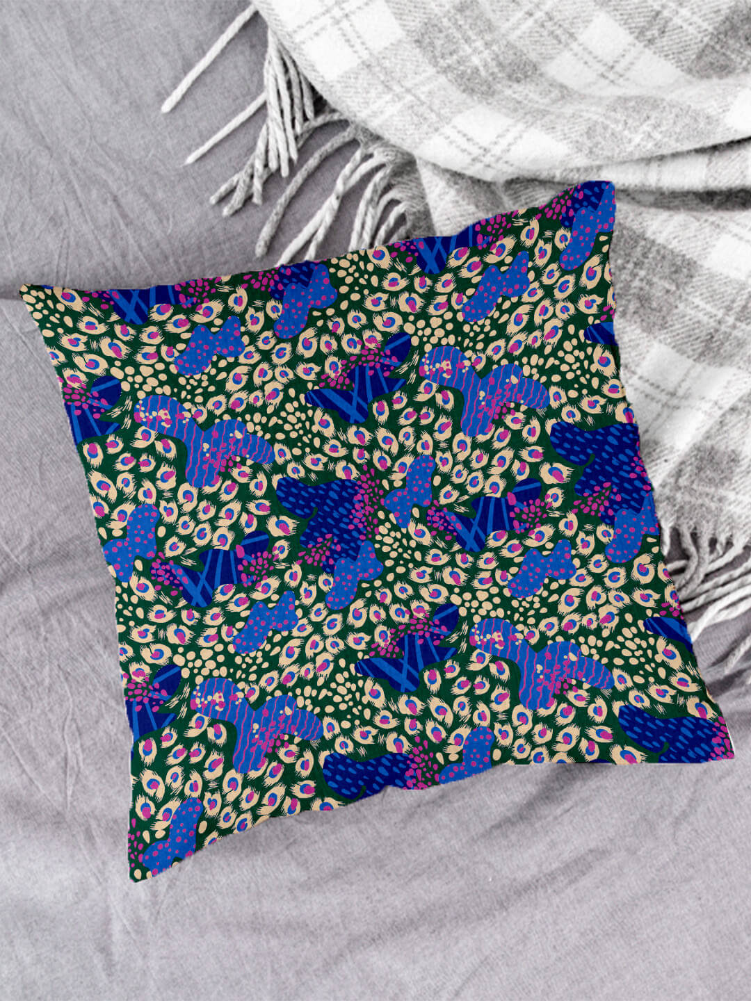     			Houzzcode - Water Repellent Multi Polyester Pillow Covers 40x40x3 ( Pack of 1 )