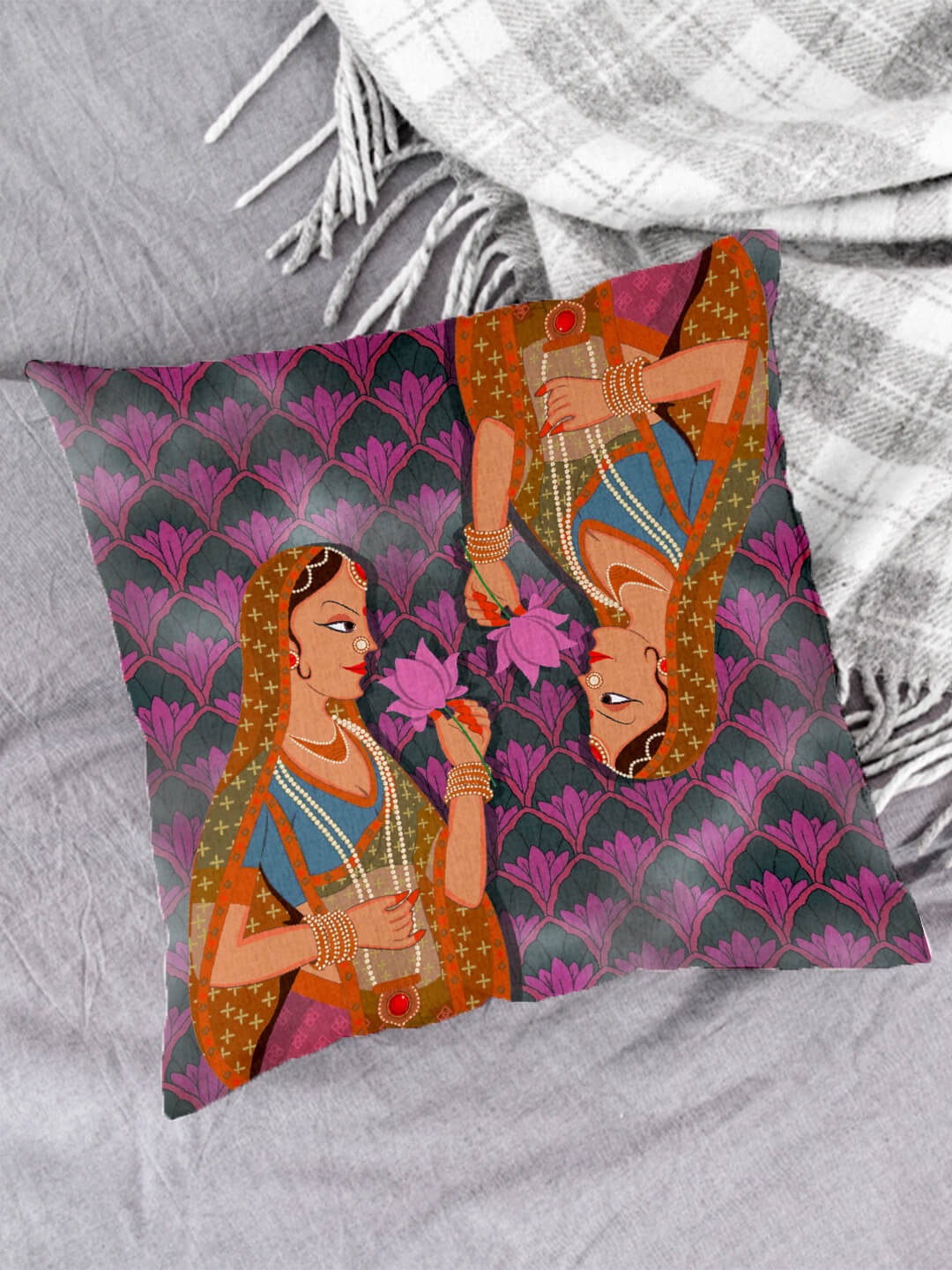 Houzzcode - Water Repellent Purple Polyester Pillow Covers 40x40x3 ( Pack of 1 )     			Houzzcode - Water Repellent Purple Polyester Pillow Covers 40x40x3 ( Pack of 1 )