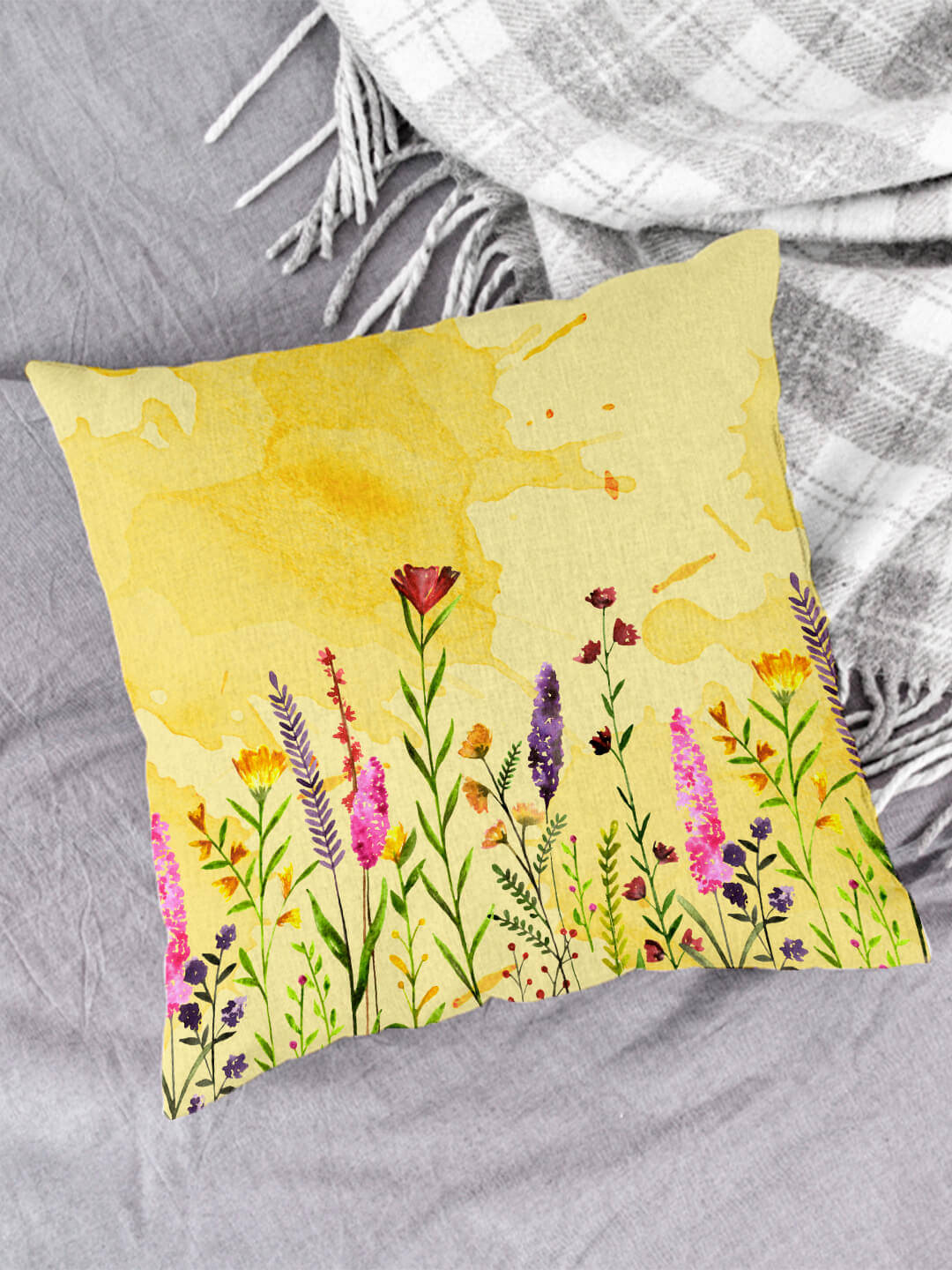     			Houzzcode - Water Repellent Yellow Polyester Pillow Covers 40x40x3 ( Pack of 1 )