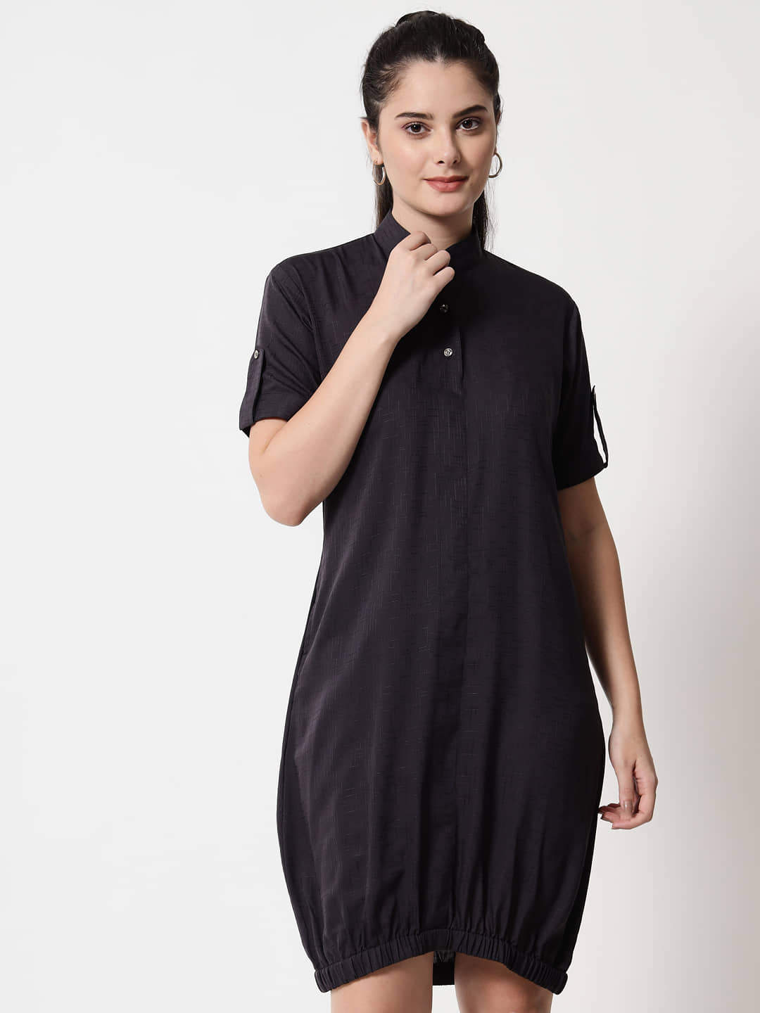TOGZZ Women Crepe Solid Shift Dress ( Black )
