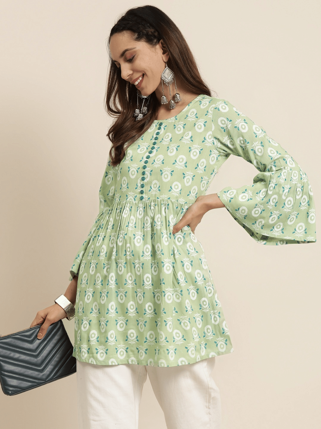 Yash Gallery - Green Rayon Women's Ethnic Tunic ( Pack of 1 ) Yash Gallery - Green Rayon Women's Ethnic Tunic ( Pack of 1 )