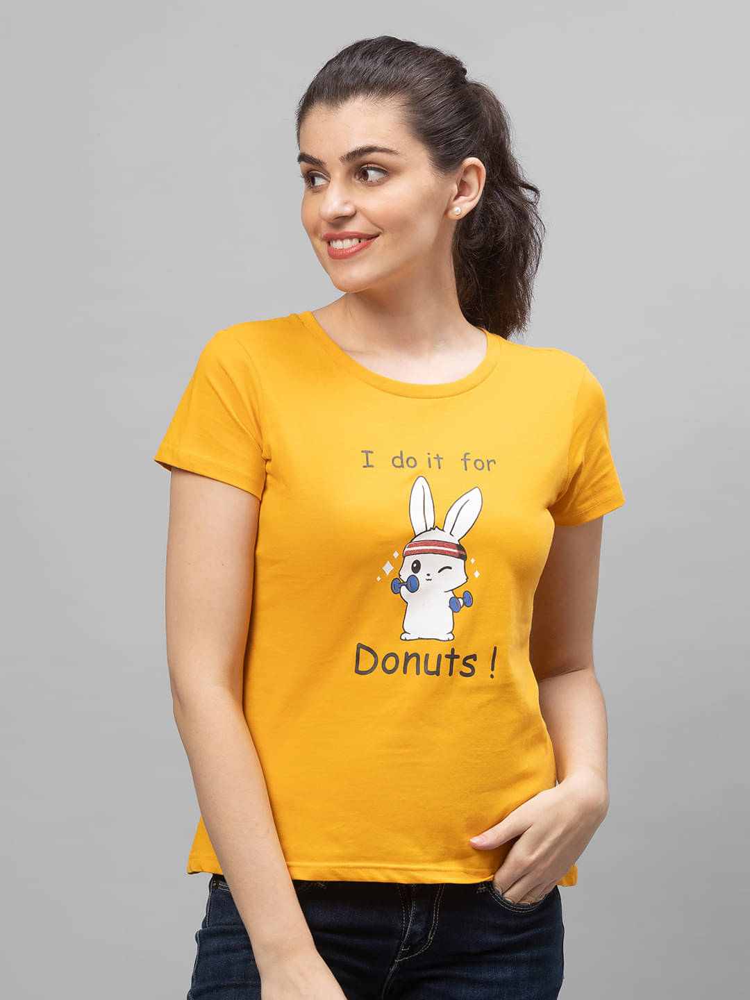 Globus - Gold Cotton Regular Fit Women's T-Shirt ( Pack of 1 )     			Globus - Gold Cotton Regular Fit Women's T-Shirt ( Pack of 1 )