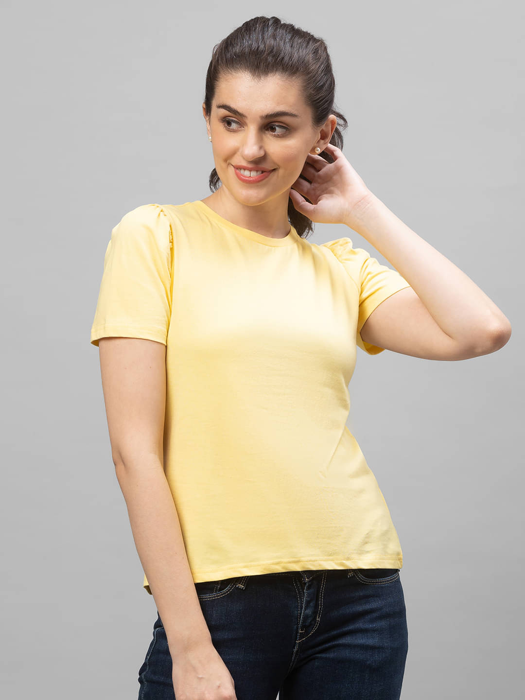 Globus - Yellow Cotton Regular Fit Women's T-Shirt ( Pack of 1 ) Globus - Yellow Cotton Regular Fit Women's T-Shirt ( Pack of 1 )